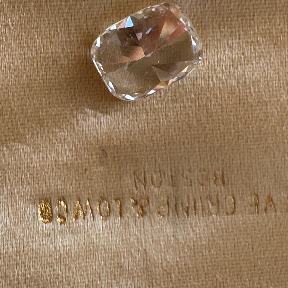 2.02 ct VVS2 Lab Certified Cushion Cut diamond - Picture 3 of 10